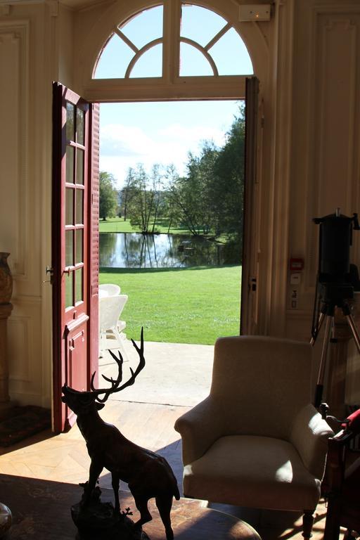 Chateau Du Breuil Acomodação com café da manhã Gevrolles Exterior foto